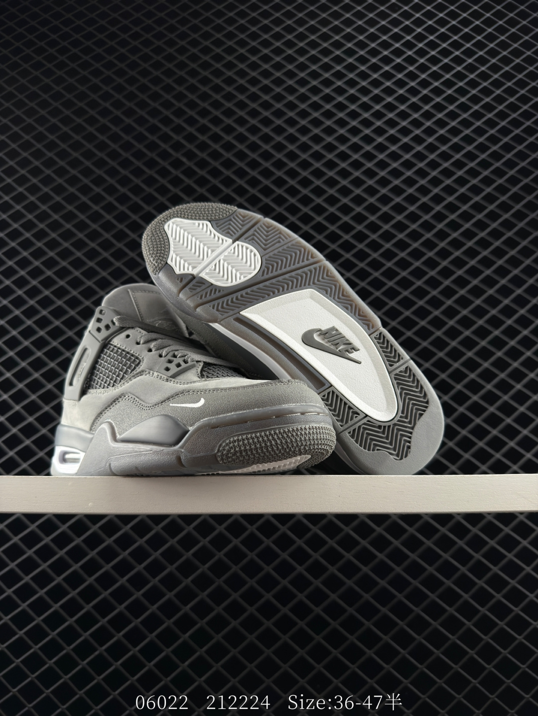 Nike Air Jordan 4 Retro